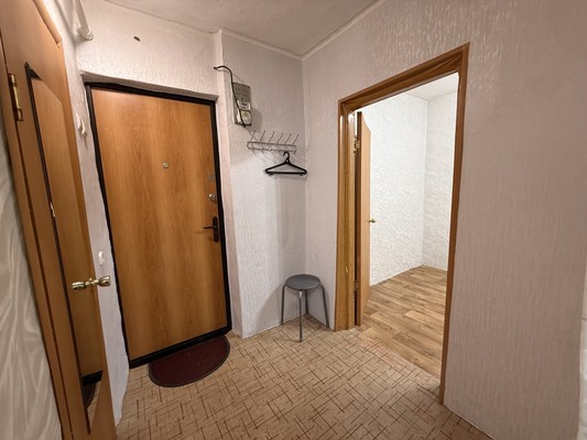 Продам однокомнатную (1-комн.) квартиру, Интернациональный пр-кт, 57к2, Комсомольск-на-Амуре г
