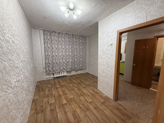 Продам однокомнатную (1-комн.) квартиру, Интернациональный пр-кт, 57к2, Комсомольск-на-Амуре г