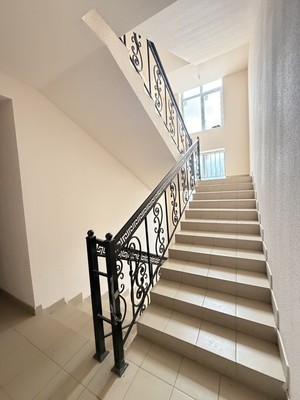 Продам двухкомнатную (2-комн.) квартиру, Кабардинская ул, 230, Нальчик г