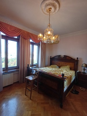 Продам двухкомнатную (2-комн.) квартиру, Котельническая наб, 1/15, к. В, Москва г