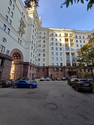 Продам двухкомнатную (2-комн.) квартиру, Котельническая наб, 1/15, к. В, Москва г