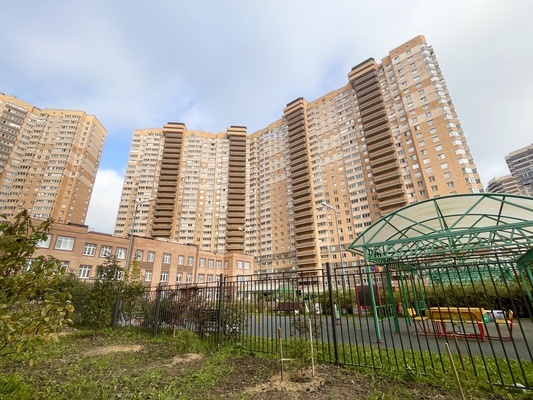 Продам однокомнатную (1-комн.) квартиру, Новая ул, 7к3, Мурино п