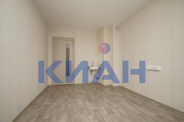 Продам двухкомнатную (2-комн.) квартиру, Ольховая ул, 2а, Красноярск г