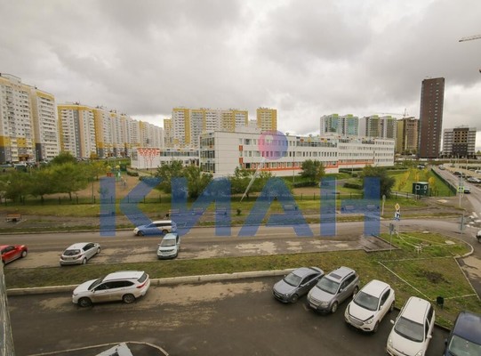 Продам двухкомнатную (2-комн.) квартиру, Ольховая ул, 2а, Красноярск г