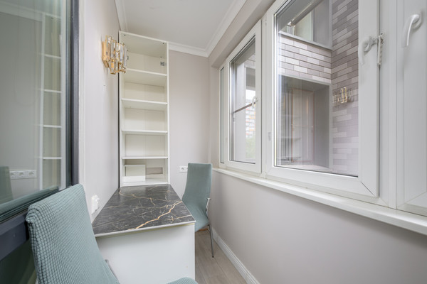 Продам трехкомнатную (3-комн.) квартиру, Рябиновая ул, 3к3, Москва г