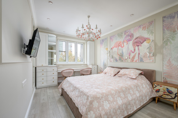Продам трехкомнатную (3-комн.) квартиру, Рябиновая ул, 3к3, Москва г