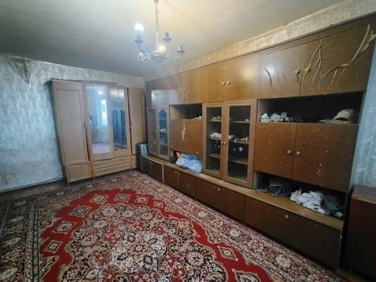 Продам двухкомнатную (2-комн.) квартиру, Серпуховская ул, 115, Липицы с