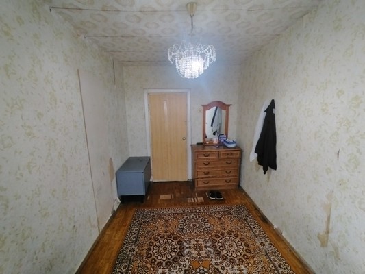 Продам двухкомнатную (2-комн.) квартиру, Серпуховская ул, 115, Липицы с