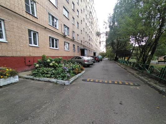 Продам двухкомнатную (2-комн.) квартиру, Серпуховская ул, 115, Липицы с