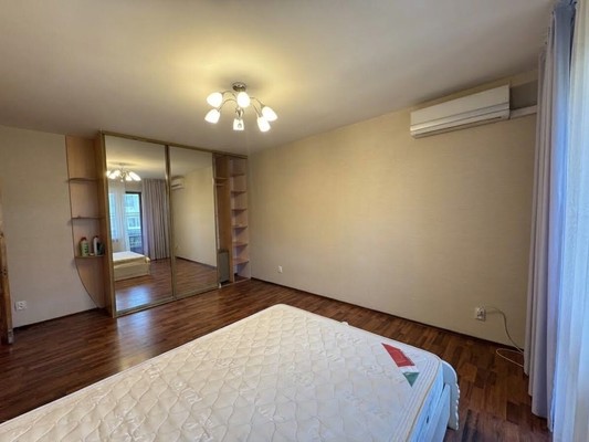 Продам трехкомнатную (3-комн.) квартиру, Нахимовская ул, 39, Находка г