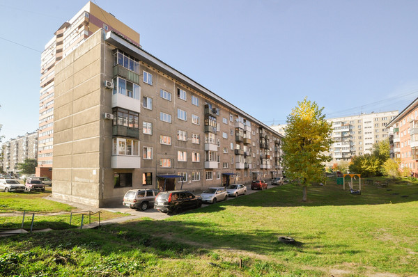 Продам двухкомнатную (2-комн.) квартиру, Немировича-Данченко ул, 4/4, Новосибирск г