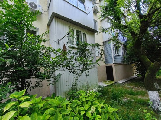Продам однокомнатную (1-комн.) квартиру, Судоремонтников ул, 64, Туапсе г
