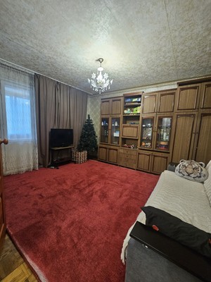 Продам трехкомнатную (3-комн.) квартиру, 2-й мкр, 11, Новомихайловский пгт