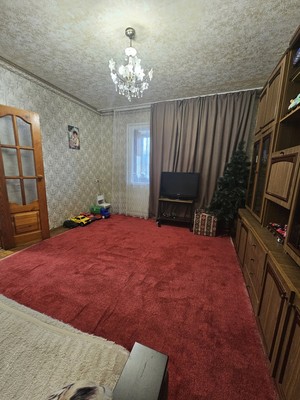Продам трехкомнатную (3-комн.) квартиру, 2-й мкр, 11, Новомихайловский пгт