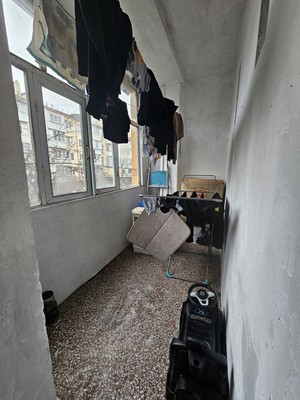 Продам трехкомнатную (3-комн.) квартиру, 2-й мкр, 11, Новомихайловский пгт
