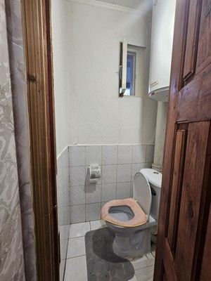 Продам трехкомнатную (3-комн.) квартиру, 2-й мкр, 11, Новомихайловский пгт