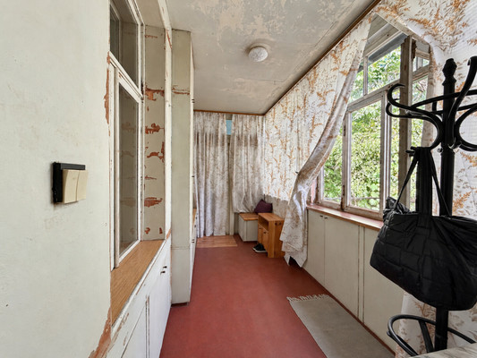 Продам трехкомнатную (3-комн.) квартиру, Красных Зорь ул, 21, Ростов-на-Дону г