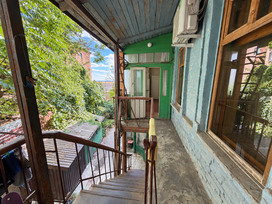 Продам трехкомнатную (3-комн.) квартиру, Красных Зорь ул, 21, Ростов-на-Дону г