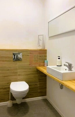 Продам двухкомнатную (2-комн.) квартиру, Орудийная ул, 32Б, Калининград г