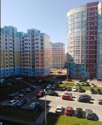 Продам двухкомнатную (2-комн.) квартиру, Орудийная ул, 32Б, Калининград г