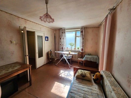 Продам двухкомнатную (2-комн.) квартиру, Героев Сталинграда ул, 7, Симферополь г