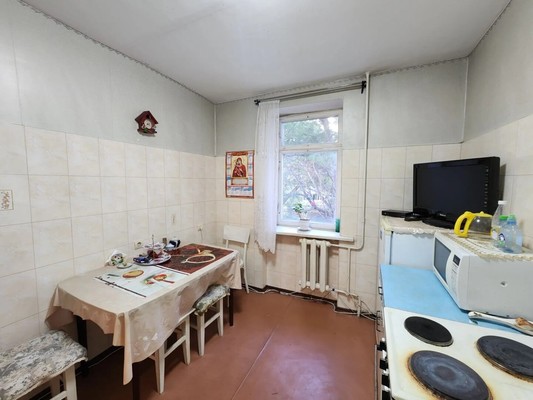 Продам двухкомнатную (2-комн.) квартиру, Героев Сталинграда ул, 7, Симферополь г