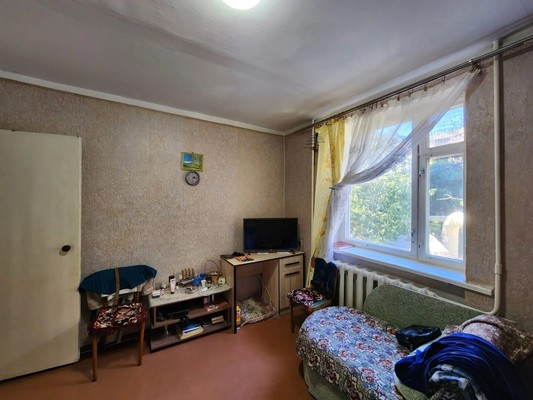 Продам двухкомнатную (2-комн.) квартиру, Героев Сталинграда ул, 7, Симферополь г