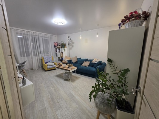 Продам двухкомнатную (2-комн.) квартиру, Переверткина ул, 1/2, Воронеж г