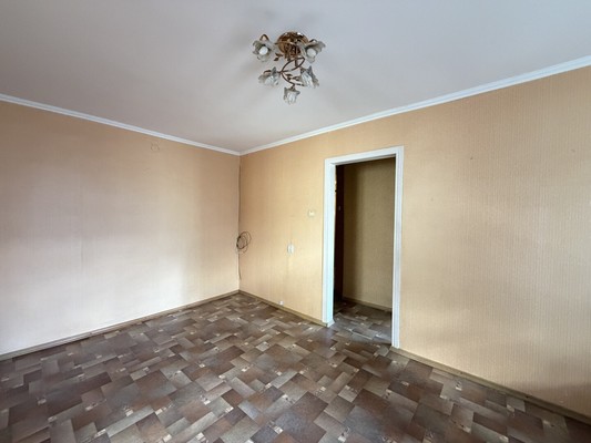 Продам двухкомнатную (2-комн.) квартиру, Севастопольская ул, 3/2, Симферополь г