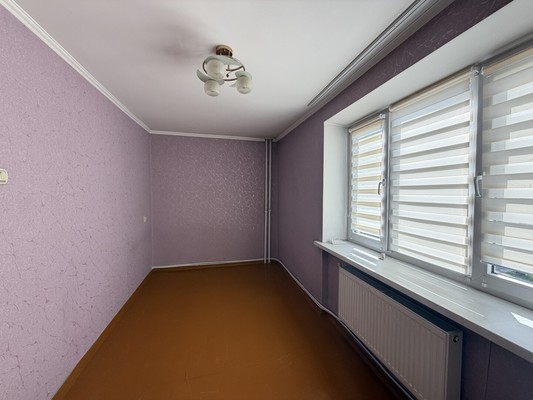 Продам двухкомнатную (2-комн.) квартиру, Севастопольская ул, 3/2, Симферополь г
