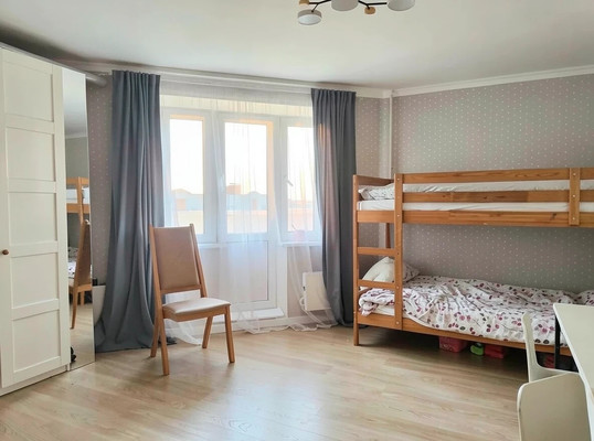 Продам трехкомнатную (3-комн.) квартиру, Дубравная ул, 29а, Казань г
