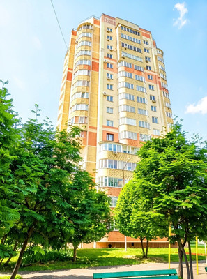 Продам трехкомнатную (3-комн.) квартиру, Дубравная ул, 29а, Казань г