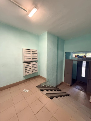 Продам двухкомнатную (2-комн.) квартиру, Алтуфьевское ш, 18, Москва г
