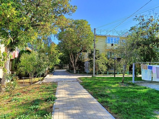 Продам двухкомнатную (2-комн.) квартиру, Советская ул, 92, Чистенькое с