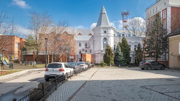 Сдам коммерческое помещение 1 162 м2, Трубная ул, 28 3, Москва г