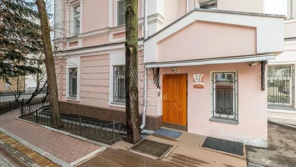 Сдам коммерческое помещение 1 162 м2, Трубная ул, 28 3, Москва г