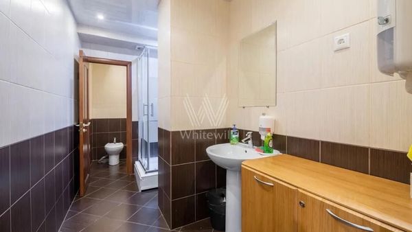 Сдам коммерческое помещение 1 162 м2, Трубная ул, 28 3, Москва г