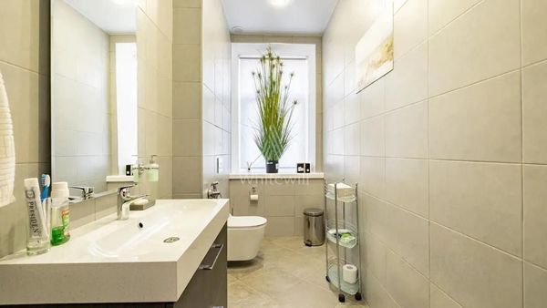 Сдам коммерческое помещение 1 162 м2, Трубная ул, 28 3, Москва г