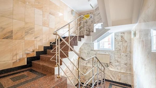 Сдам коммерческое помещение 1 162 м2, Трубная ул, 28 3, Москва г