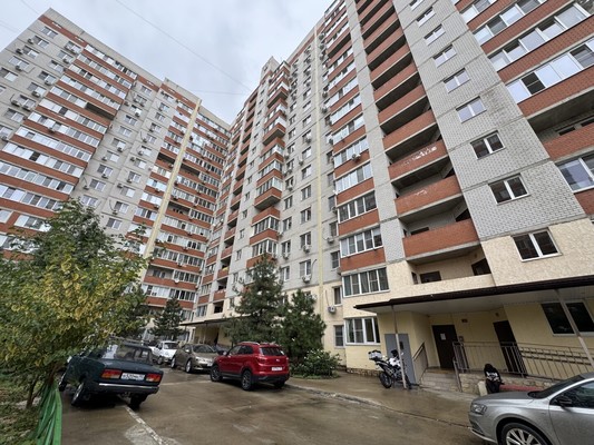 Сдам однокомнатную (1-комн.) квартиру, им. Героя Яцкова И.В. ул, 12, Краснодар г