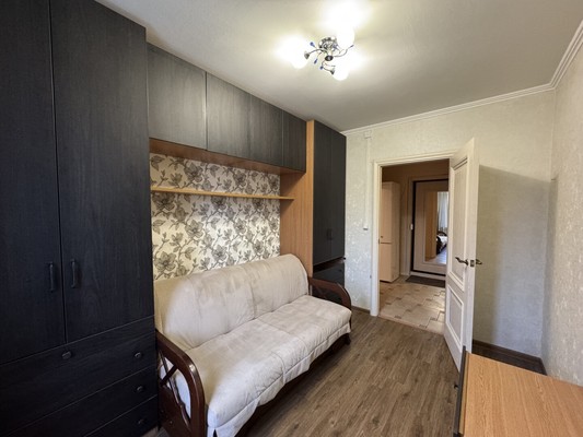 Продам двухкомнатную (2-комн.) квартиру, Кухмистерова ул, 13, Москва г