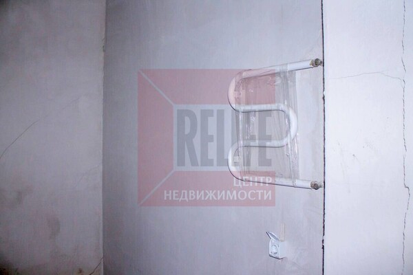 Продам двухкомнатную (2-комн.) квартиру, Фортовая дорога ул, 9, Калининград г