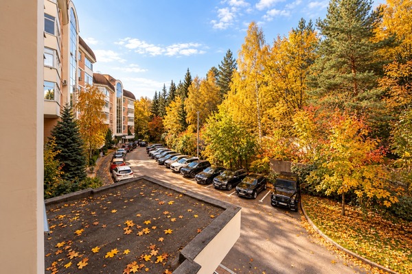 Продам трехкомнатную (3-комн.) квартиру, Ландышевая ул, 14к3, Москва г