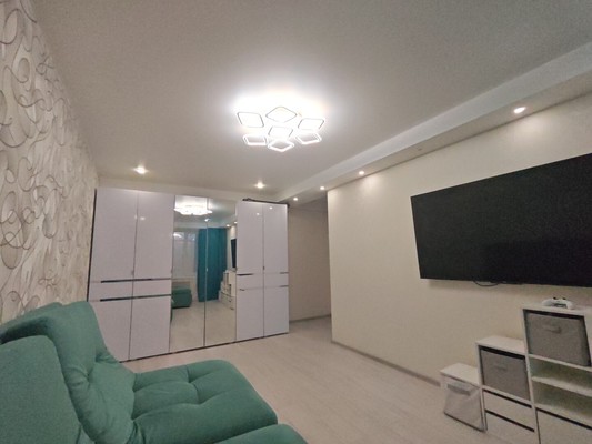 Продам трехкомнатную (3-комн.) квартиру, Евдокима Огнева ул, 22Е, Санкт-Петербург г