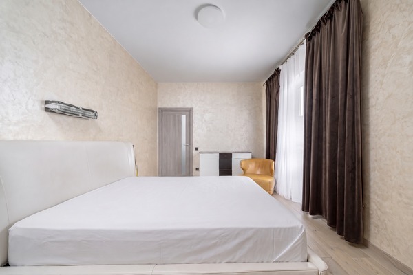 Продам трехкомнатную (3-комн.) квартиру, Гришина ул, 16, Москва г