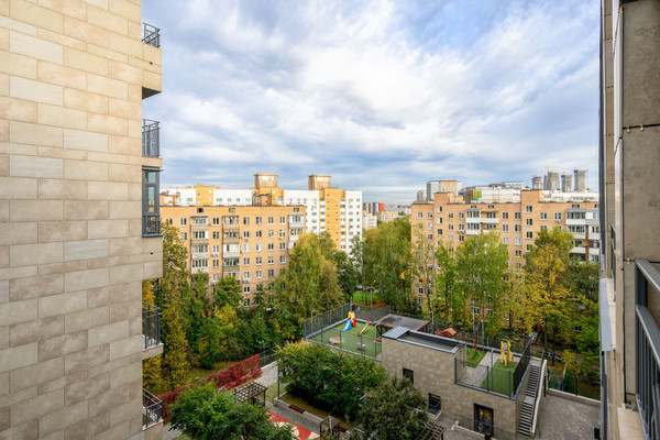 Продам трехкомнатную (3-комн.) квартиру, Гришина ул, 16, Москва г