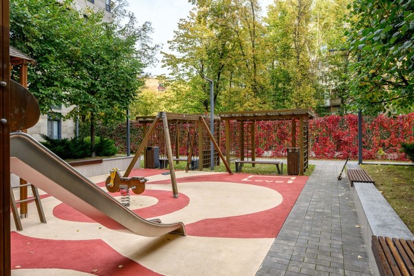Продам трехкомнатную (3-комн.) квартиру, Гришина ул, 16, Москва г