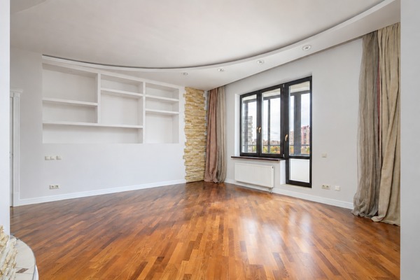 Продам трехкомнатную (3-комн.) квартиру, Давыдковская ул, 16, Москва г
