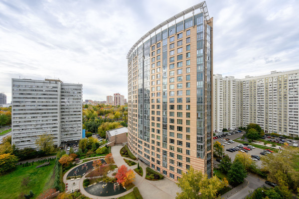 Продам трехкомнатную (3-комн.) квартиру, Давыдковская ул, 16, Москва г