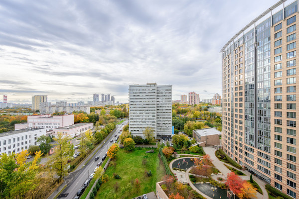 Продам трехкомнатную (3-комн.) квартиру, Давыдковская ул, 16, Москва г